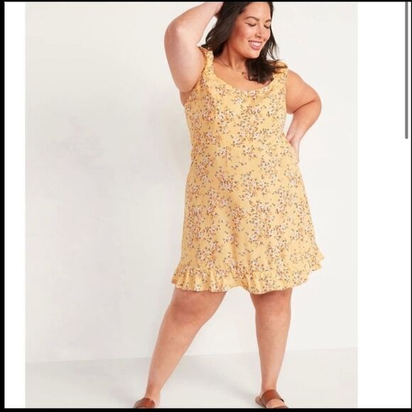 Old Navy Fit and Flare Floral Puff Sleeves Yellow Mini Dress NEW Plus Size 4X - Picture 1 of 8